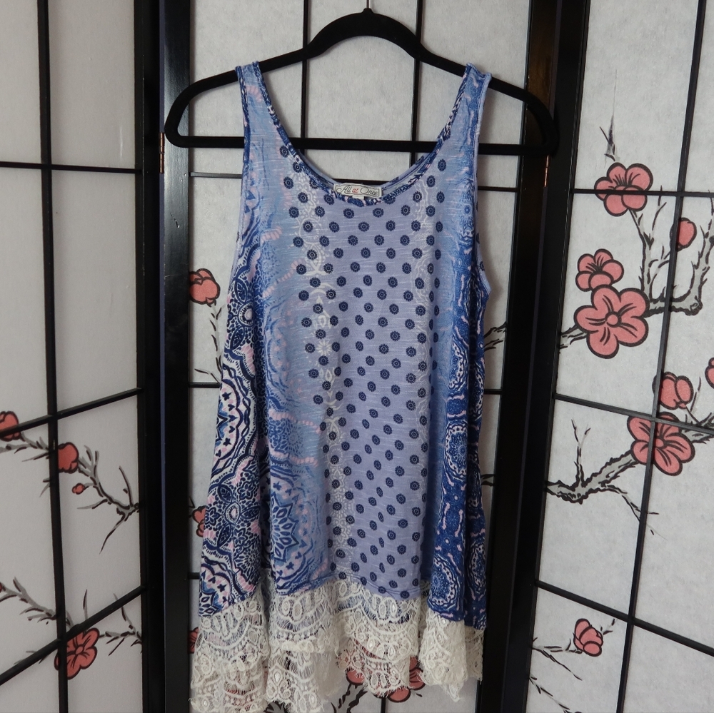 All At Once Elegant Blue Patterned Tank Top with Lace Trim Small